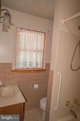 379 HILLDALE RD, Holtwood, PA 17532