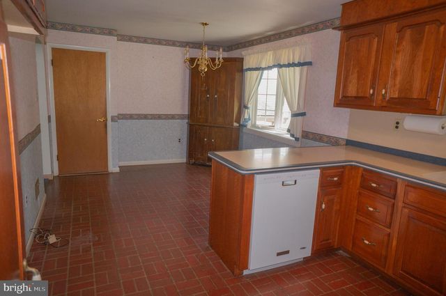 379 HILLDALE RD, Holtwood, PA 17532