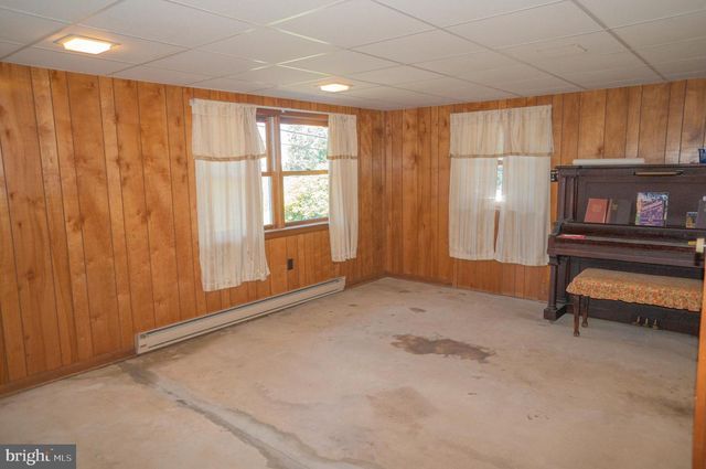 379 HILLDALE RD, Holtwood, PA 17532