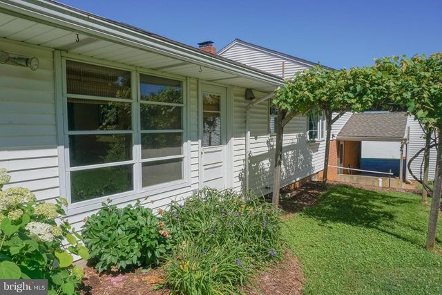 379 HILLDALE RD, Holtwood, PA 17532