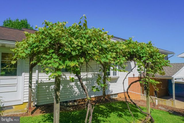 379 HILLDALE RD, Holtwood, PA 17532