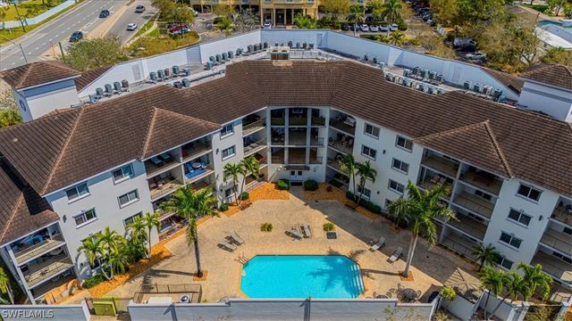 1100 Pine Ridge RD B106, Naples, FL 34108