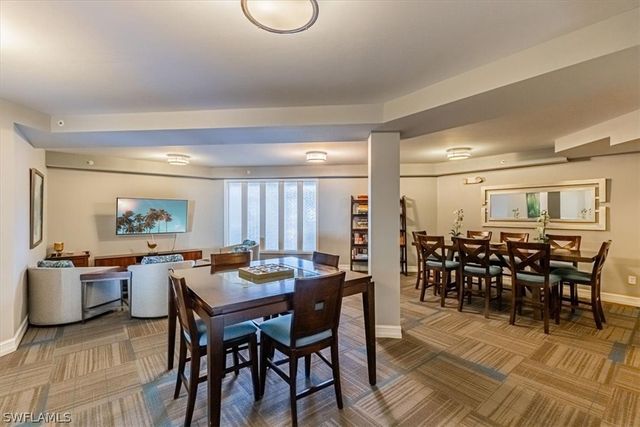 1100 Pine Ridge RD B106, Naples, FL 34108