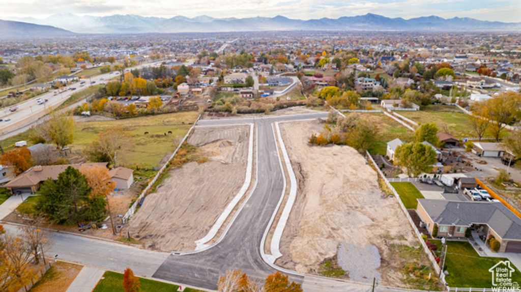 Image 2 of property listing at 481 W HAVEN HILL WAY # 9, South Jordan, UT 84095