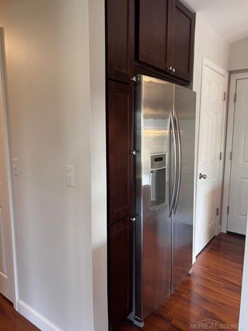 44666 Connecticut Court, Clinton Township, MI 48038