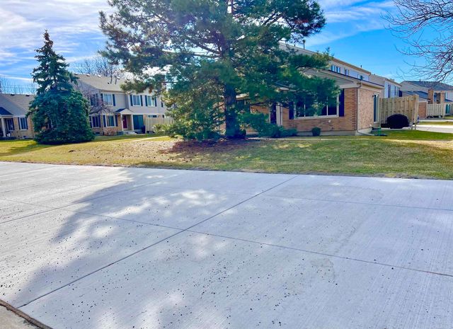 44666 Connecticut Court, Clinton Township, MI 48038