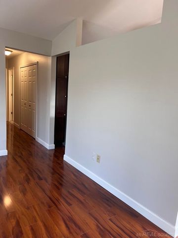 44666 Connecticut Court, Clinton Township, MI 48038