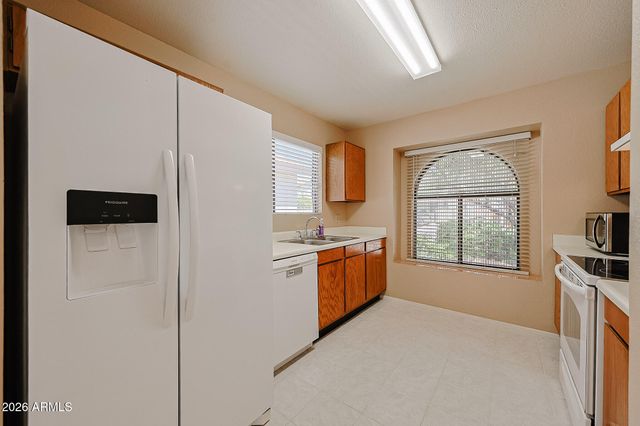 18358 N 88TH Avenue, Peoria, AZ 85382