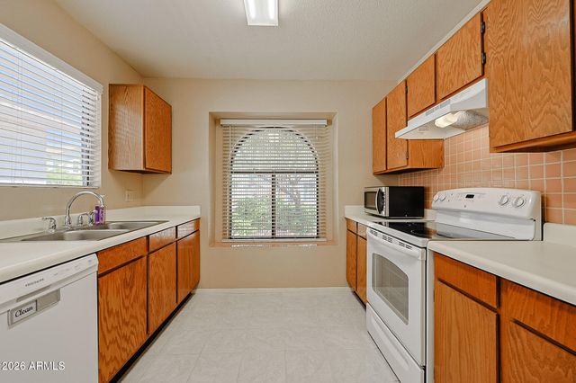 18358 N 88TH Avenue, Peoria, AZ 85382