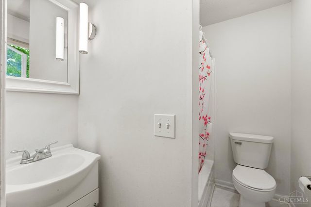 9406 Swigert Road, Loveland, OH 45140
