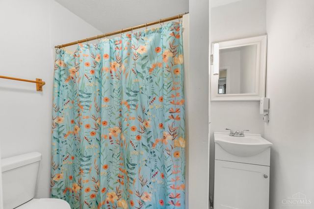 9406 Swigert Road, Loveland, OH 45140