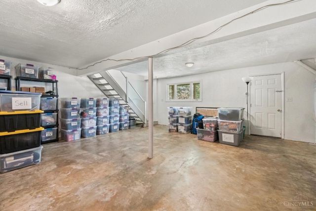 9406 Swigert Road, Loveland, OH 45140
