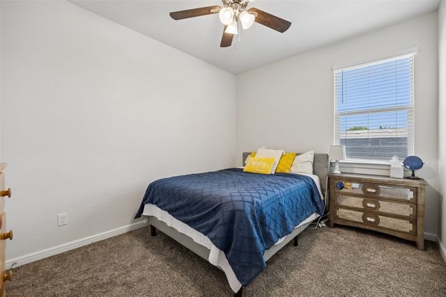 523 Harbor Drive, Azle, TX 76020