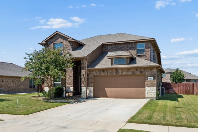 523 Harbor Drive, Azle, TX 76020