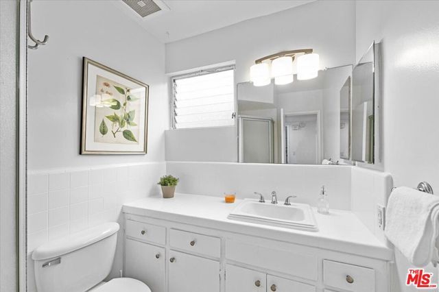 1101 Lincoln Boulevard 1, Santa Monica, CA 90403