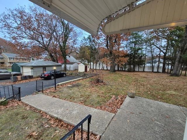 5 Lake View Ave, Peabody, MA 01960
