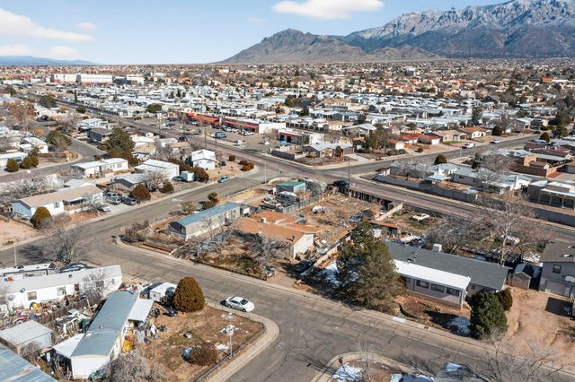 6904 San Francisco Road NE, Albuquerque, NM 87109