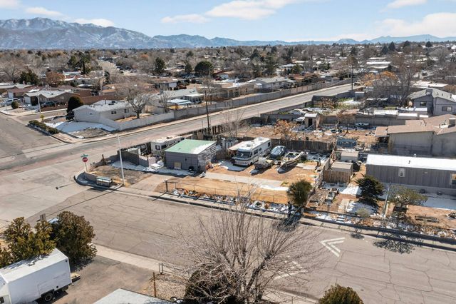 6904 San Francisco Road NE, Albuquerque, NM 87109