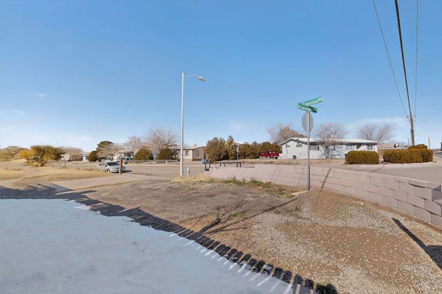 6904 San Francisco Road NE, Albuquerque, NM 87109