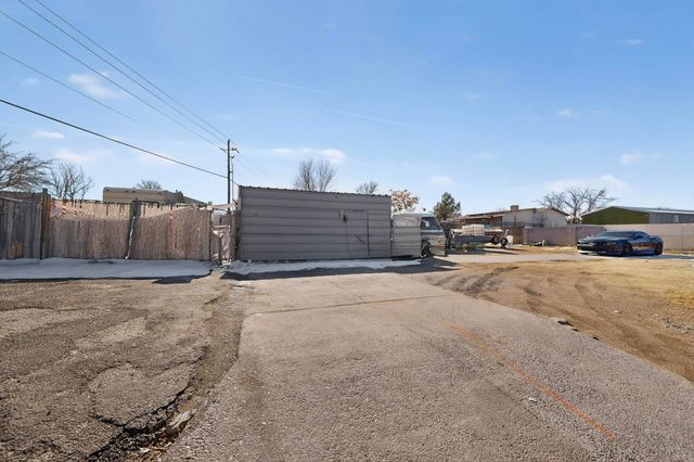 6904 San Francisco Road NE, Albuquerque, NM 87109
