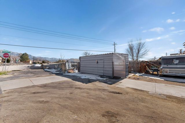 6904 San Francisco Road NE, Albuquerque, NM 87109