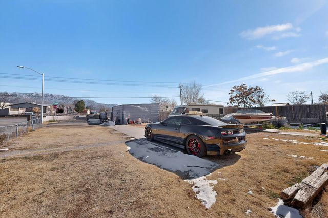 6904 San Francisco Road NE, Albuquerque, NM 87109