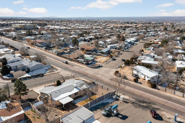 6904 San Francisco Road NE, Albuquerque, NM 87109