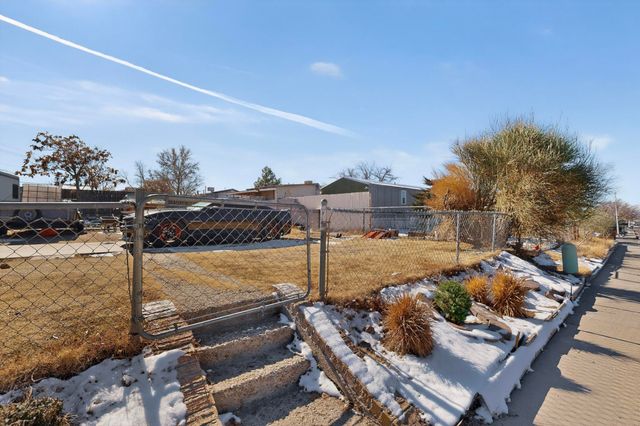 6904 San Francisco Road NE, Albuquerque, NM 87109