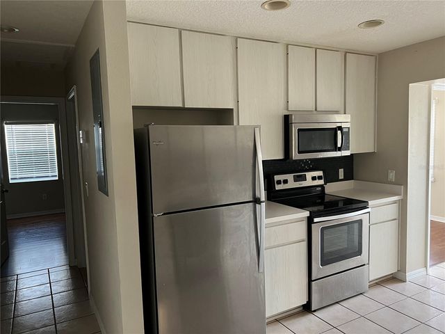 1033 WILLOW DRIVE, Leesburg, FL 34748