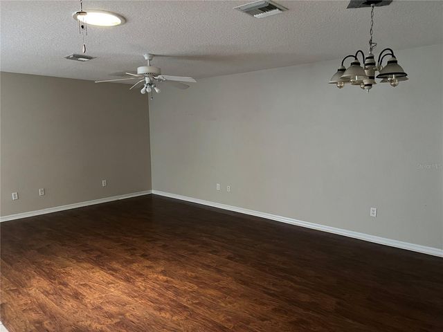 1033 WILLOW DRIVE, Leesburg, FL 34748