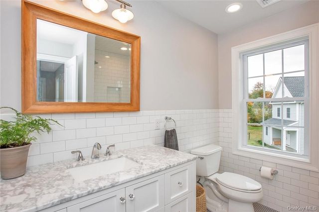 237 Tomahawk Street 3, Baldwin Place, NY 10505