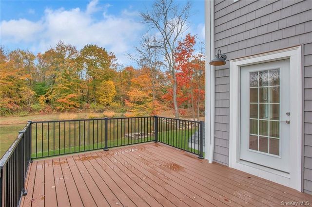 237 Tomahawk Street 3, Baldwin Place, NY 10505