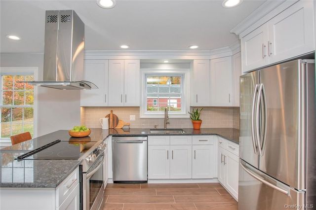 237 Tomahawk Street 3, Baldwin Place, NY 10505