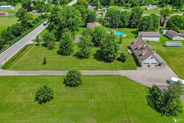 24677 Waltz Road, New Boston, MI 48164