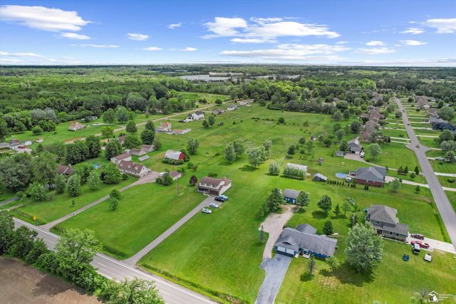 24677 Waltz Road, New Boston, MI 48164