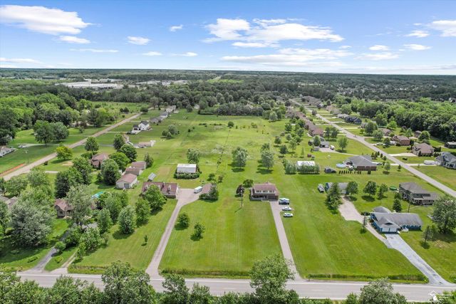 24677 Waltz Road, New Boston, MI 48164