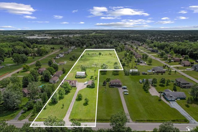 24677 Waltz Road, New Boston, MI 48164
