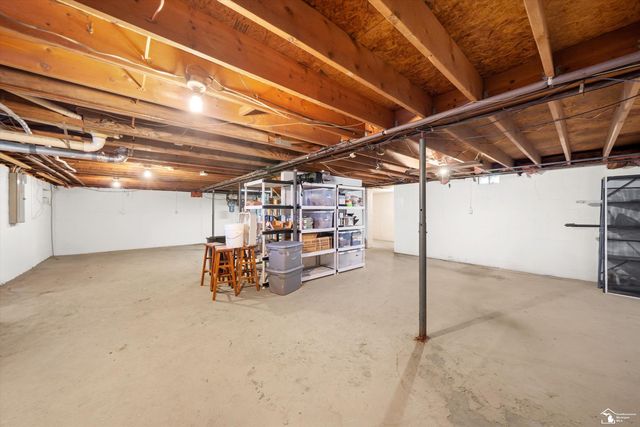24677 Waltz Road, New Boston, MI 48164