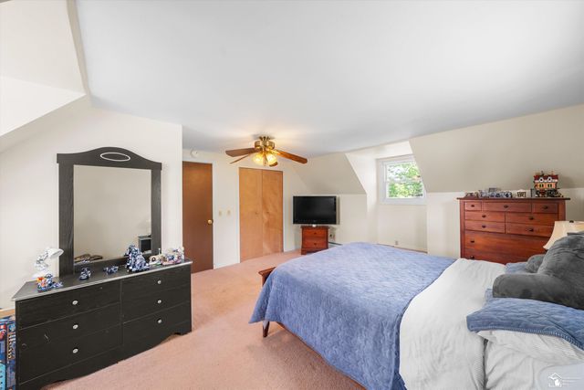24677 Waltz Road, New Boston, MI 48164