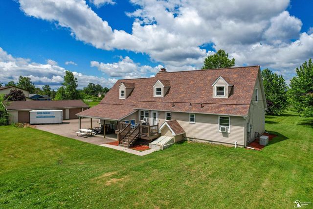 24677 Waltz Road, New Boston, MI 48164