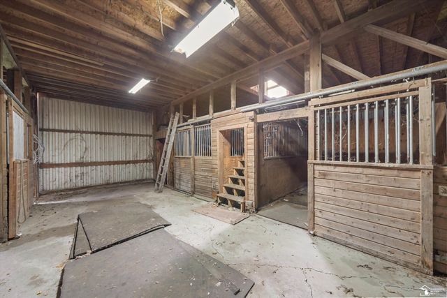 24677 Waltz Road, New Boston, MI 48164