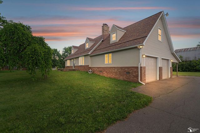 24677 Waltz Road, New Boston, MI 48164