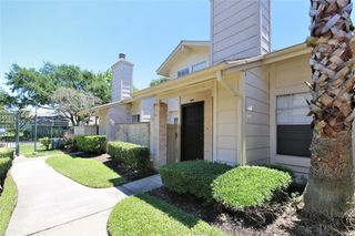 13002 Leader 906, Houston, TX 77072