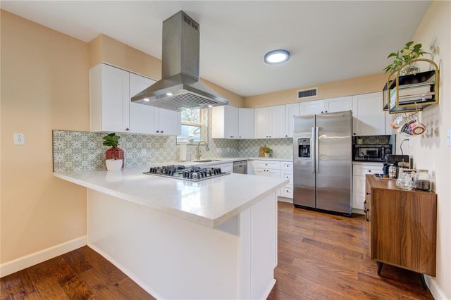 2258 Woodland Springs Street, Houston, TX 77077
