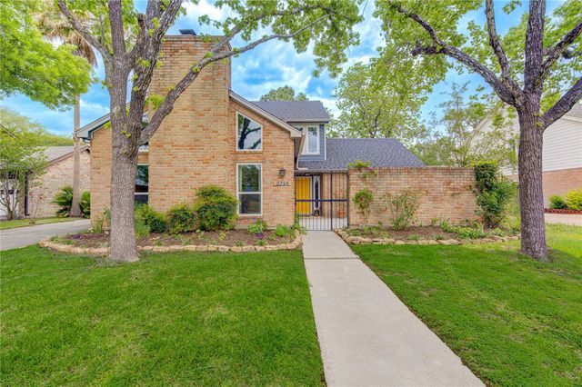 2258 Woodland Springs Street, Houston, TX 77077