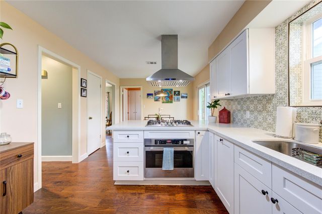2258 Woodland Springs Street, Houston, TX 77077