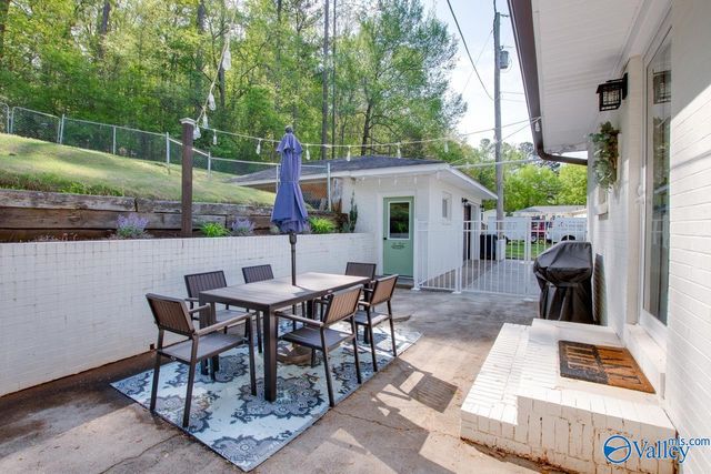 3105 Willow Beach Road, Guntersville, AL 35976