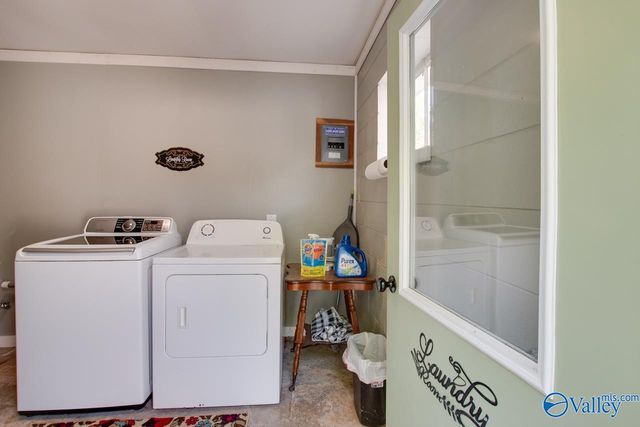 3105 Willow Beach Road, Guntersville, AL 35976