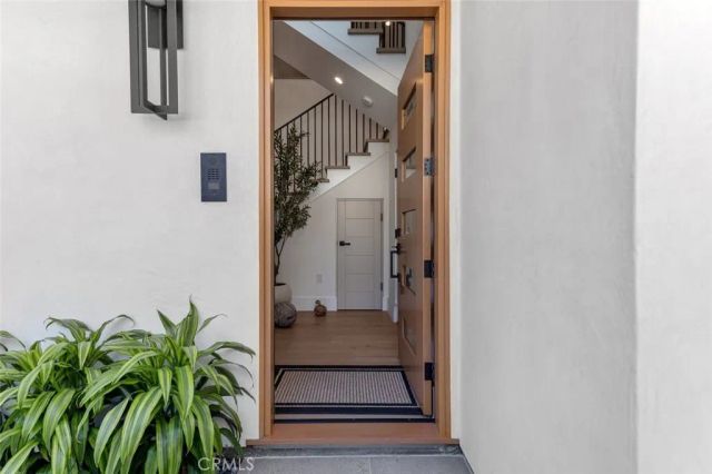 611 Marguerite B, Corona Del Mar, CA 92625