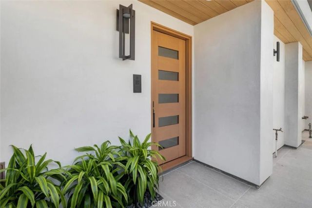 611 Marguerite B, Corona Del Mar, CA 92625